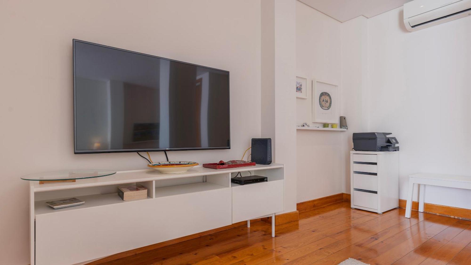 Luminous 1Bdr Apartment By Lovelystay Lissabon Exterior foto